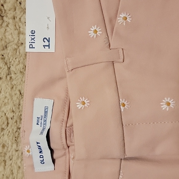 Old Navy Pink Skinny Pants with Floral Embroidery - Picture 7 of 11